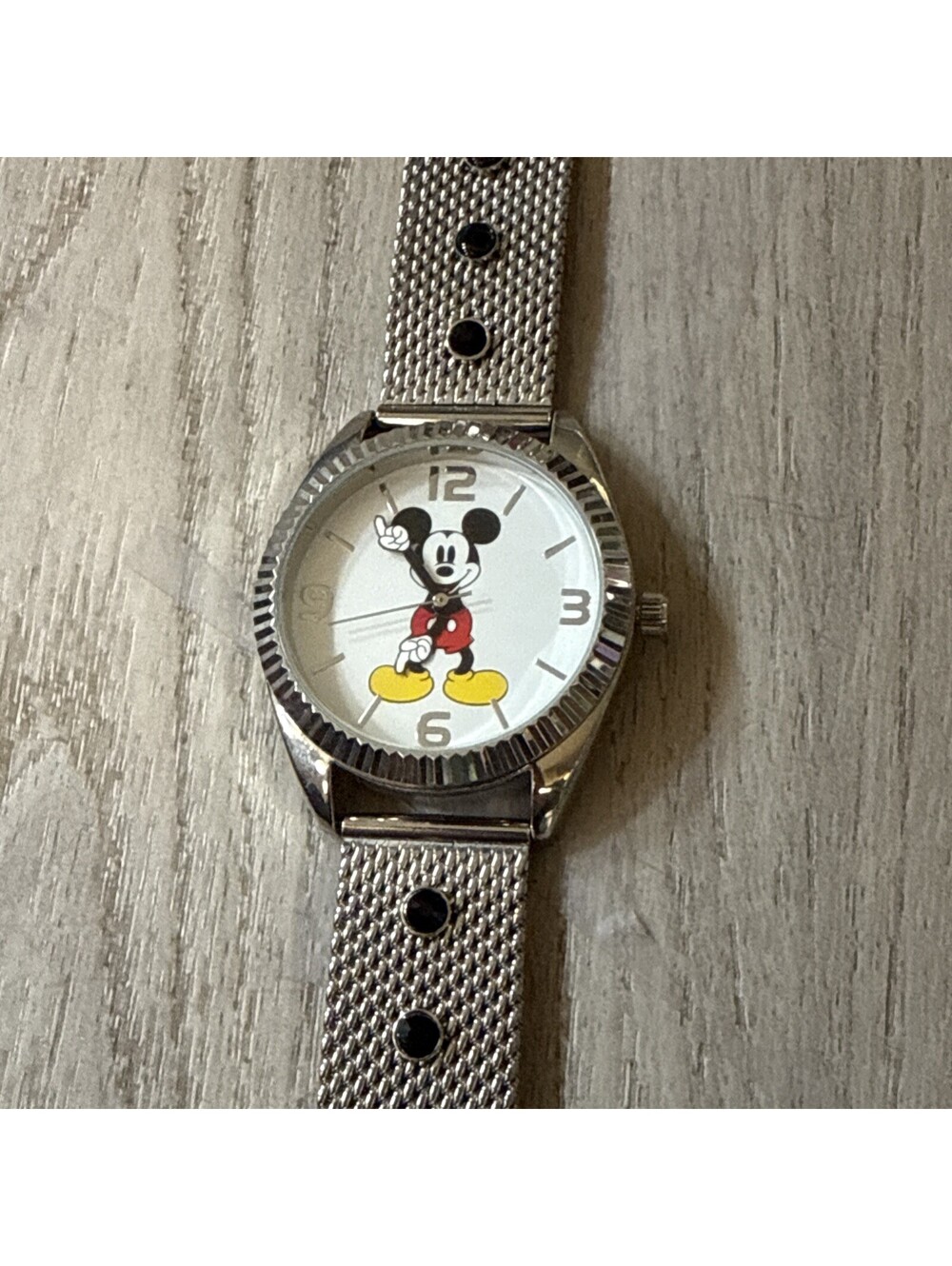 Disney Unisex Mickey Mouse silver Mesh Band Analog Watch NWOT